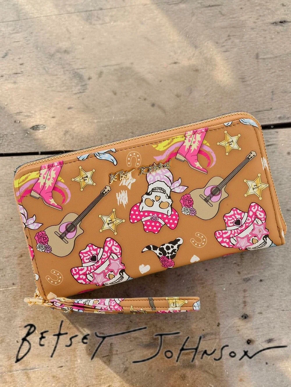 Betsey Johnson Brown Western Skull  Wallet Wristlet With Strap MSRP $58.00 NWT